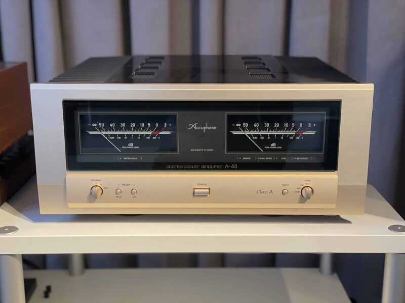 Accuphase A-48 aus der Ausstellung (PIA Gerät) mit voller Garantie