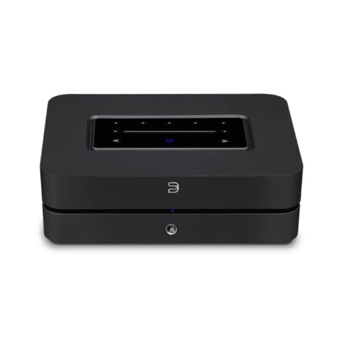 Schwarzer Audioplayer mit Touch-Oberfläche und Logo