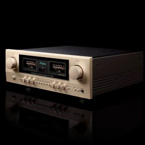 Vintage Stereo-Verstärker mit Messgeräten