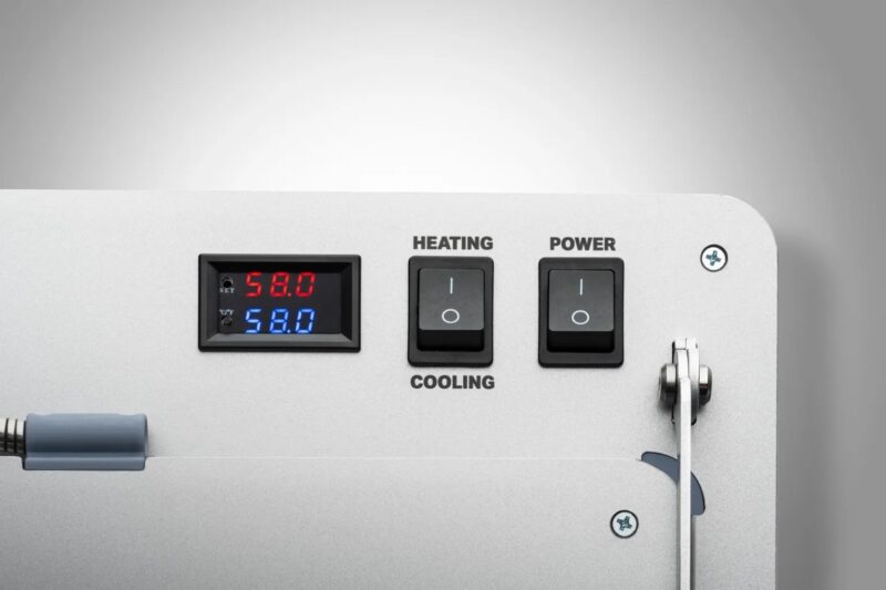 Temperaturanzeige und Schalter für Heizung und Kühlung