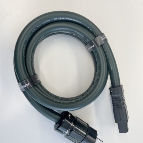 Stromkabel mit Stecker und Buchse