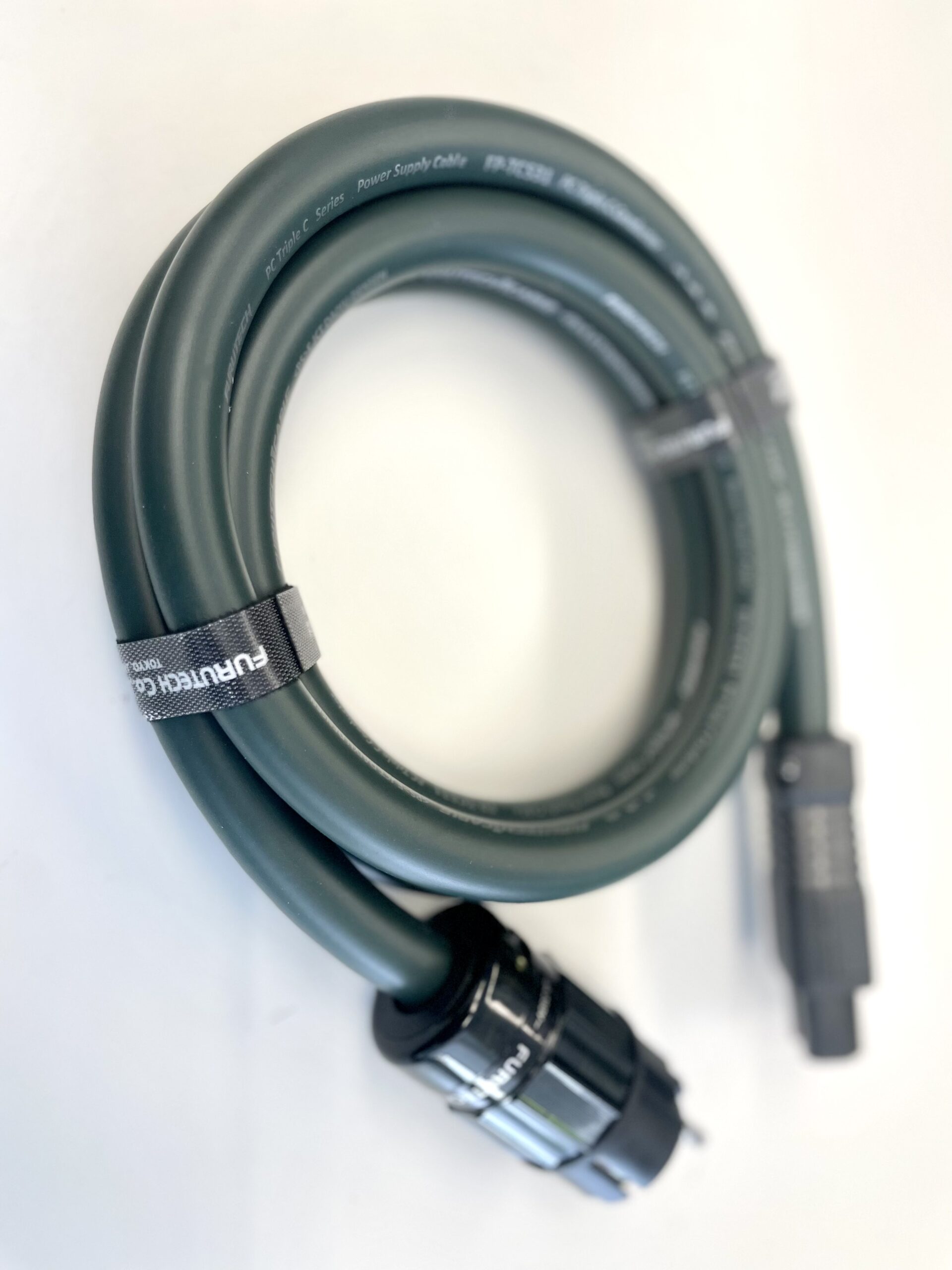 furutech special power cord ncf version – fp tcs31 + fi e38(r)ncf + fi c15 ncf(r) Stromkabel mit Stecker und Buchse